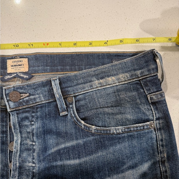 CITIZENS OF HUMANITY: COREY SLOUCHY SLIM COLOR: BLUE DISTRESSED SIZE: 28 - Picture 7 of 9